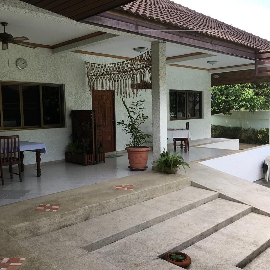 Peaceful Homestay Rawai Esterno foto
